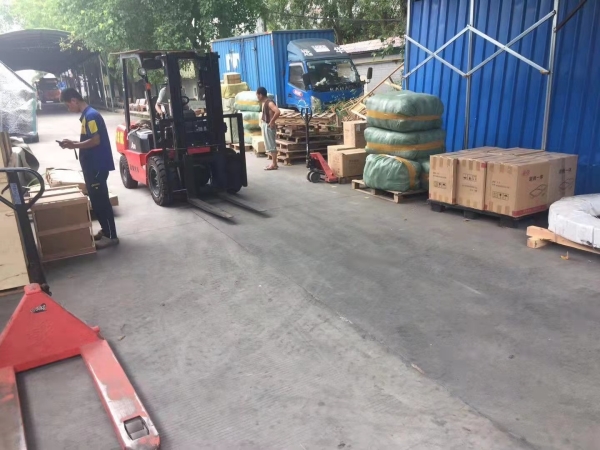 Vận chuyển hàng hóa - Hùng Hòa - Công Ty TNHH Sản Xuất Thương Mại Hùng Hòa